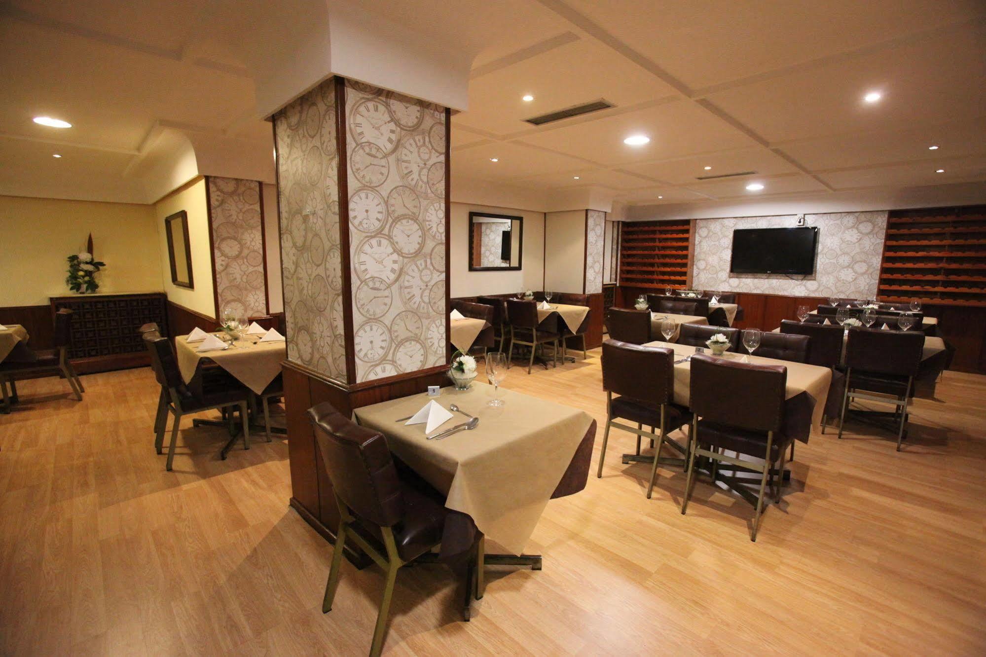 Hostal Don Suero Леон Екстериор снимка